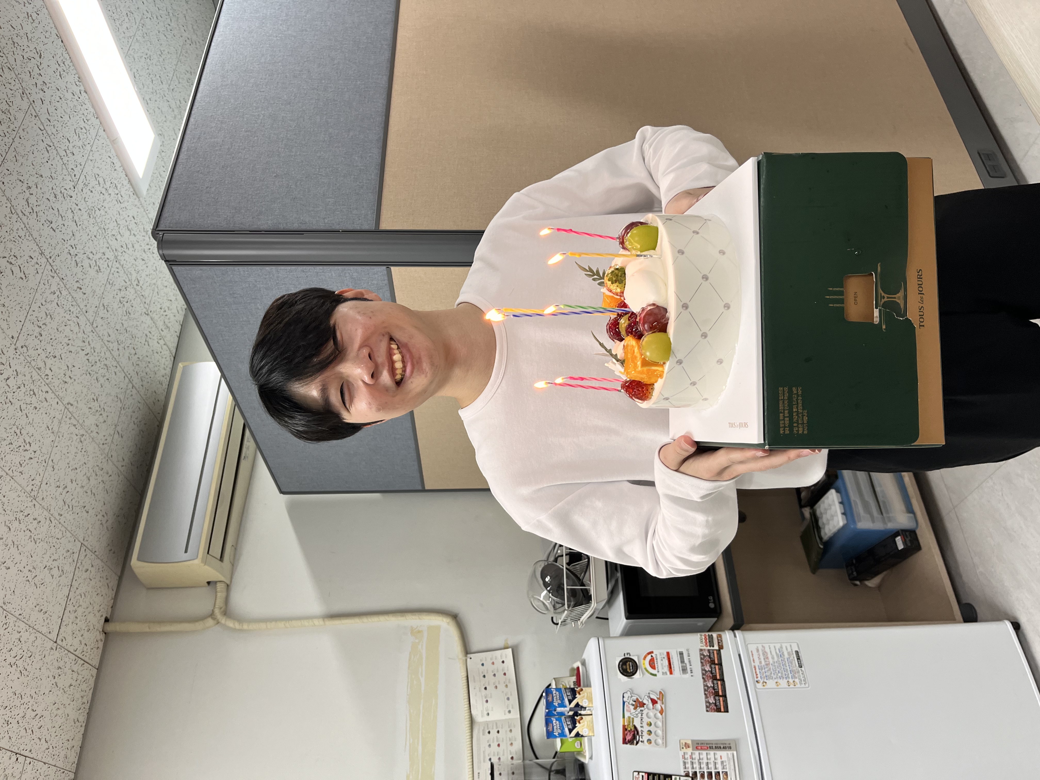 진욱 생일